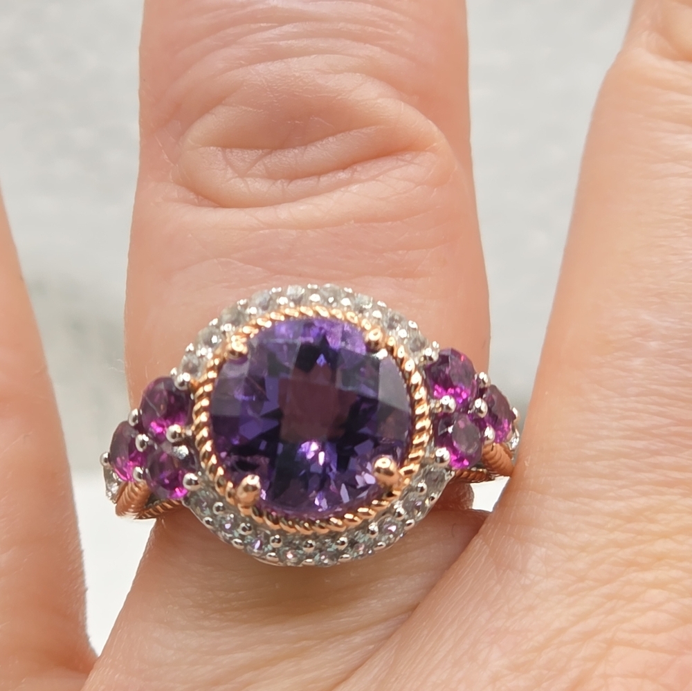 Glorious Victoria Wieck  African Amethyst And Rhodolite Garnet Ring - Picture 7 of 10